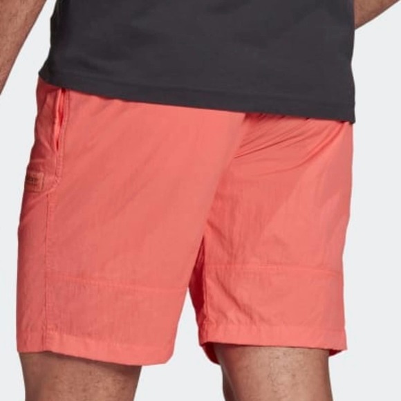 Adidas Adventure Cargo Shorts Size Small NWT - Picture 6 of 6